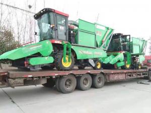 山东聊城客户订购的穗茎兼收玉米收(shou)获机已发货