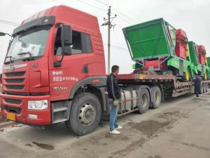 天(tian)津茎穗兼收玉米收获机发货了(le)